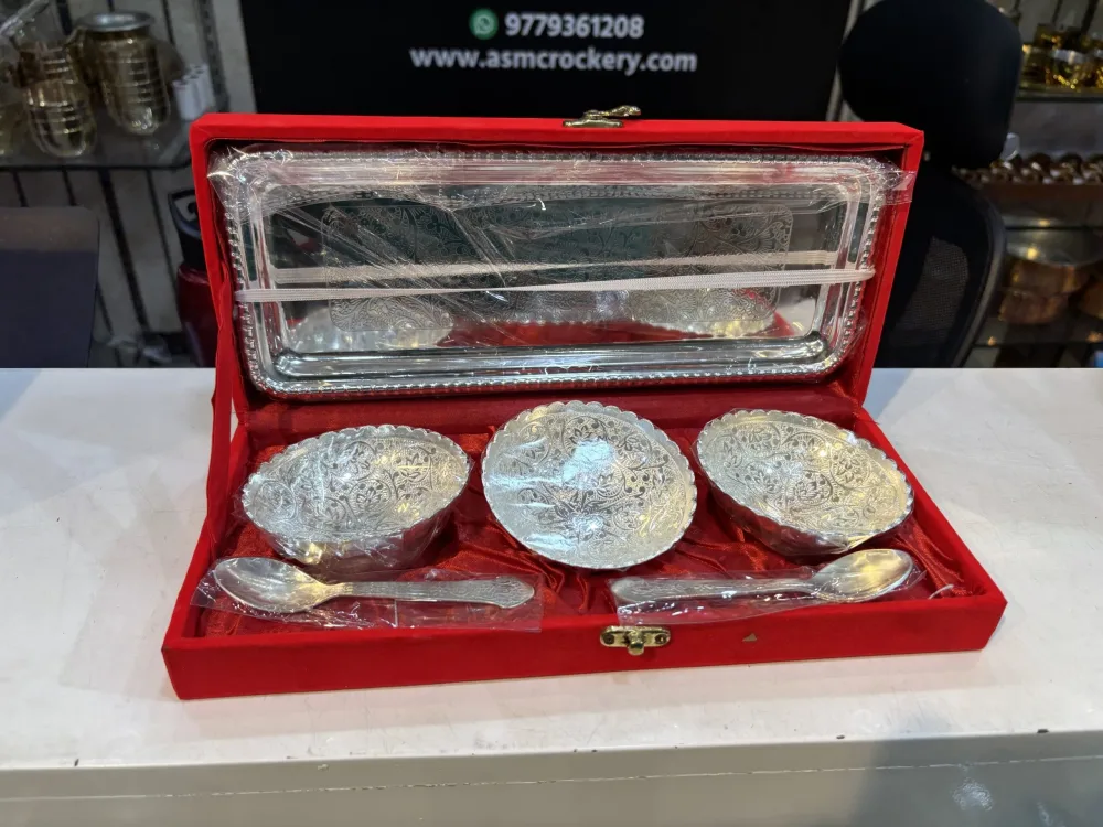 Velvet Gift Item 3 katori plus tray