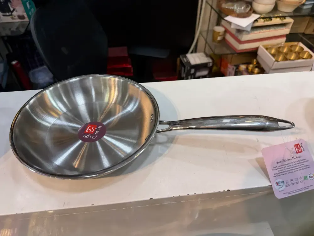 FNS triply frypan with vaccum handle induction safe, 10 years warranty