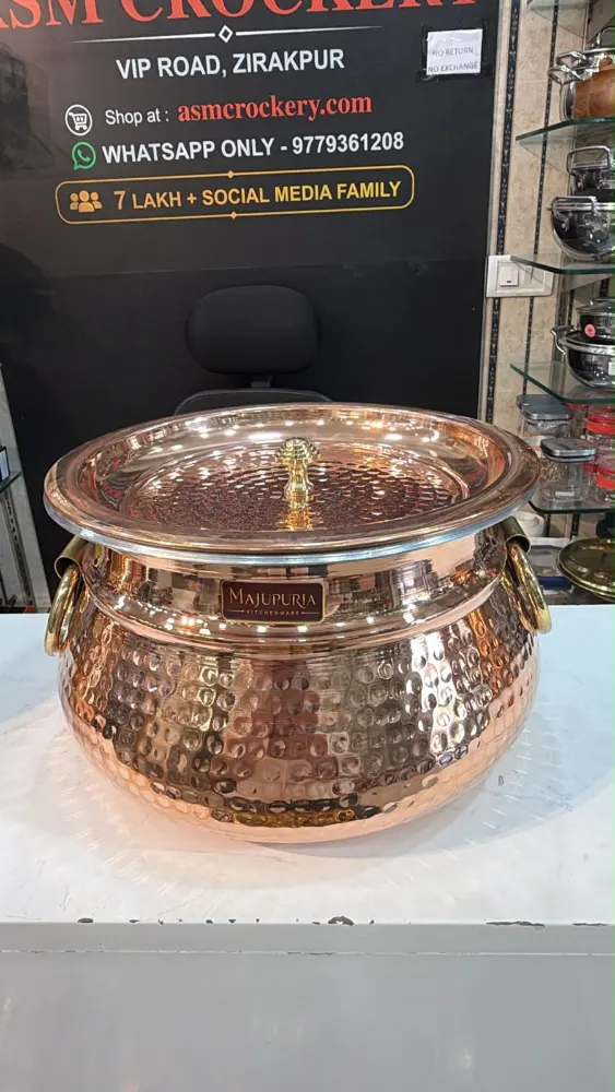 Majupuria Copper Mughlai Degh with Tin kalai and Copper Lid